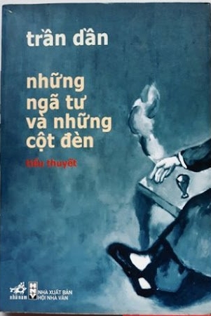 Những ngã tư và những cột đèn