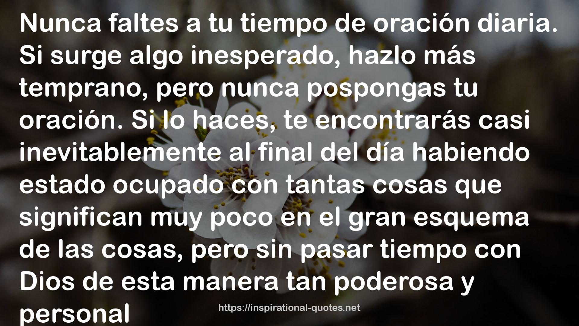 Escuché a Dios reír: Una guía práctica para el hábito diario esencial de la vida QUOTES